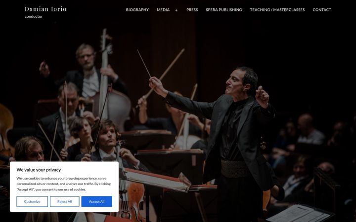 Screenshot of damianiorio.com