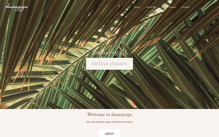 Screenshot of danaayoga.com