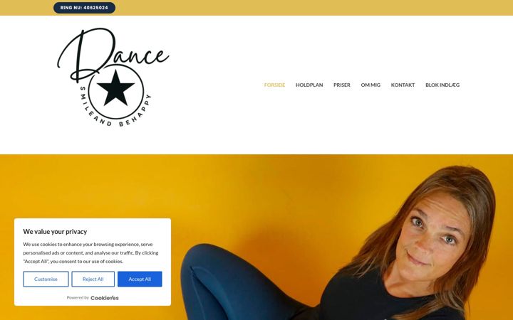 Screenshot of dancesmileandbehappy.dk