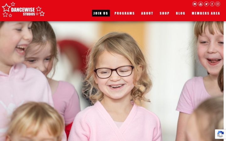 Screenshot of dancewisestudios.com
