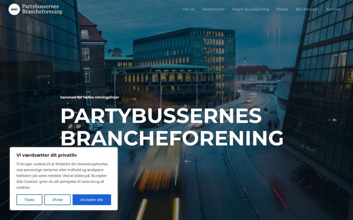 Ekrano kopija danskepartybusser.dk