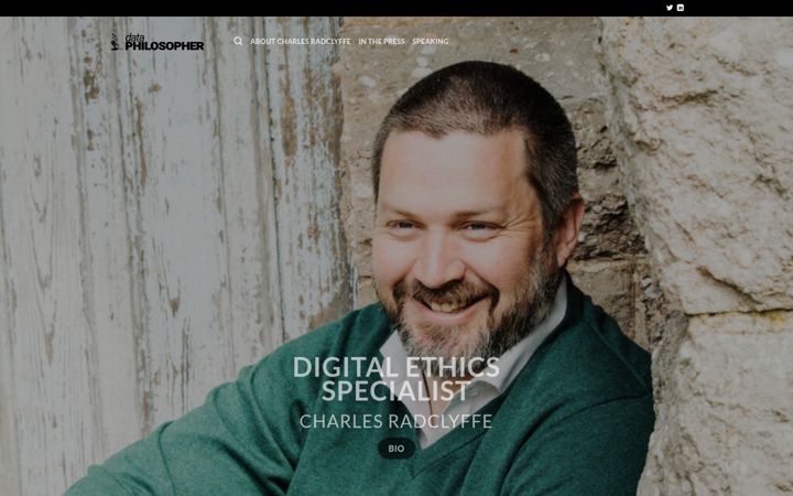 Screenshot of dataphilos.com
