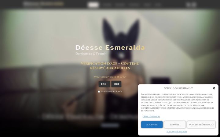 Screenshot of deesseesmeralda.com