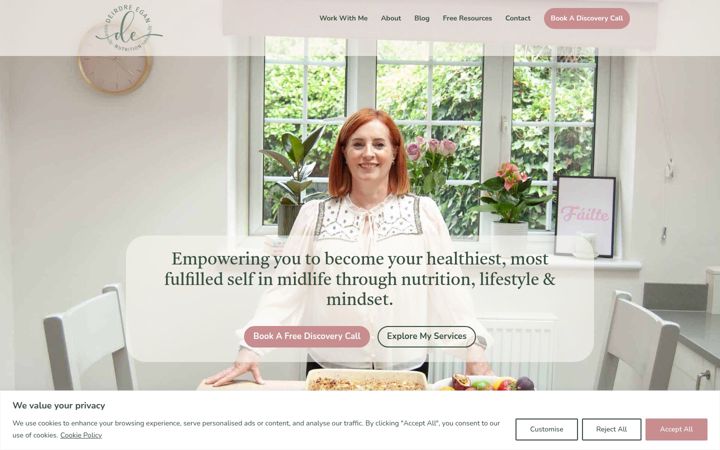 Screenshot of deirdreegan.com