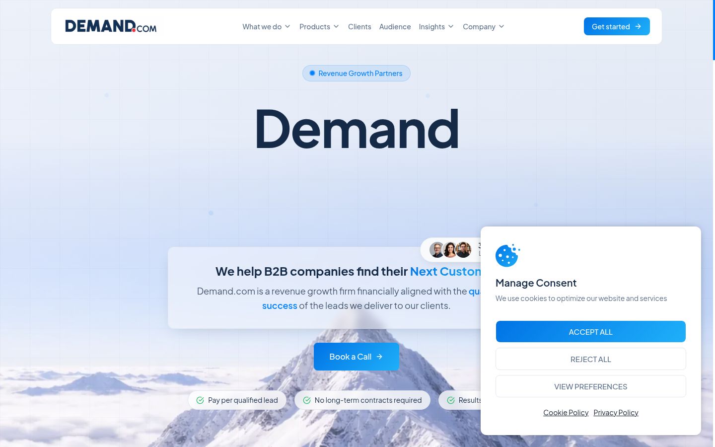 Screenshot of the consent banner shown before any interaction