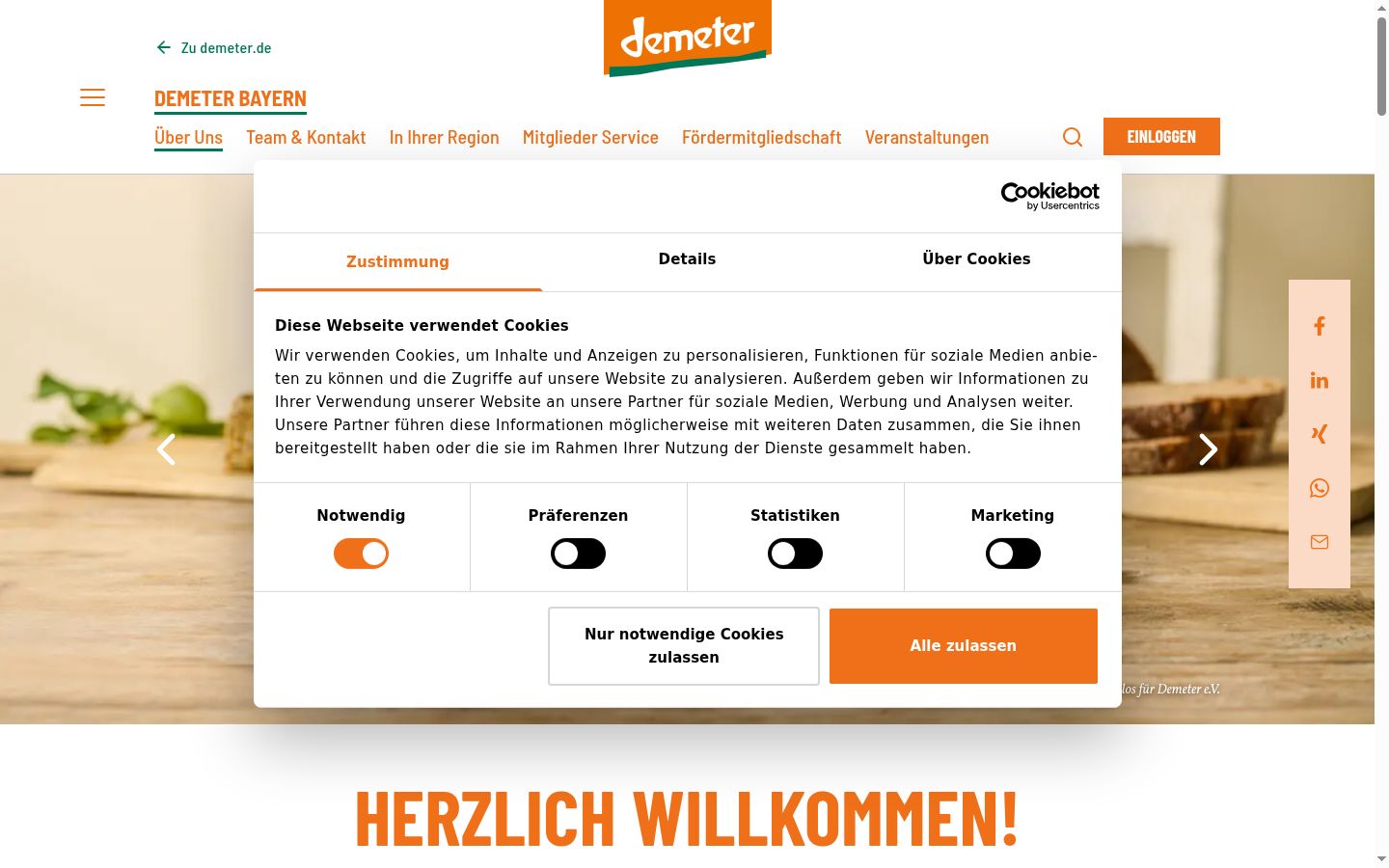 Screenshot of the consent banner shown before any interaction