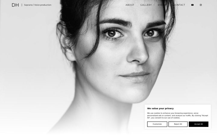 Screenshot of denisahanusovska.com
