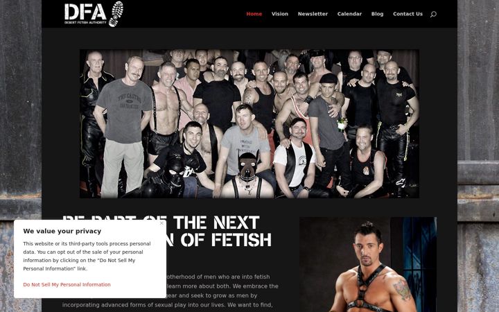 Screenshot of desertfetishauthority.com