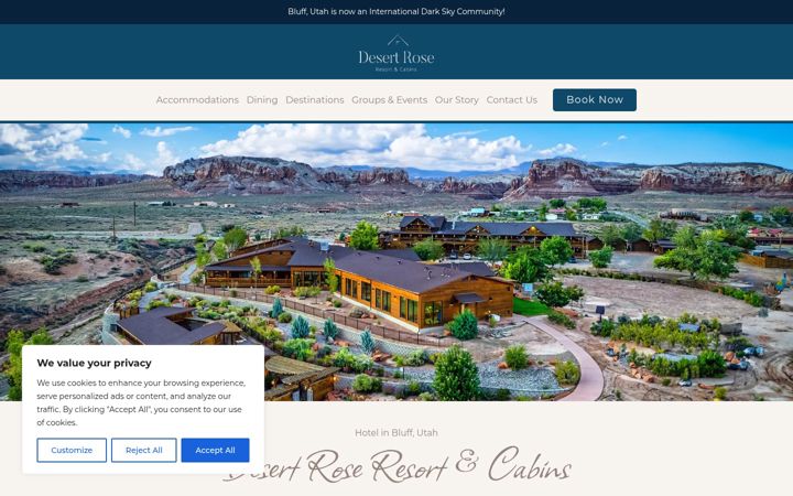 Screenshot of desertroseinn.com