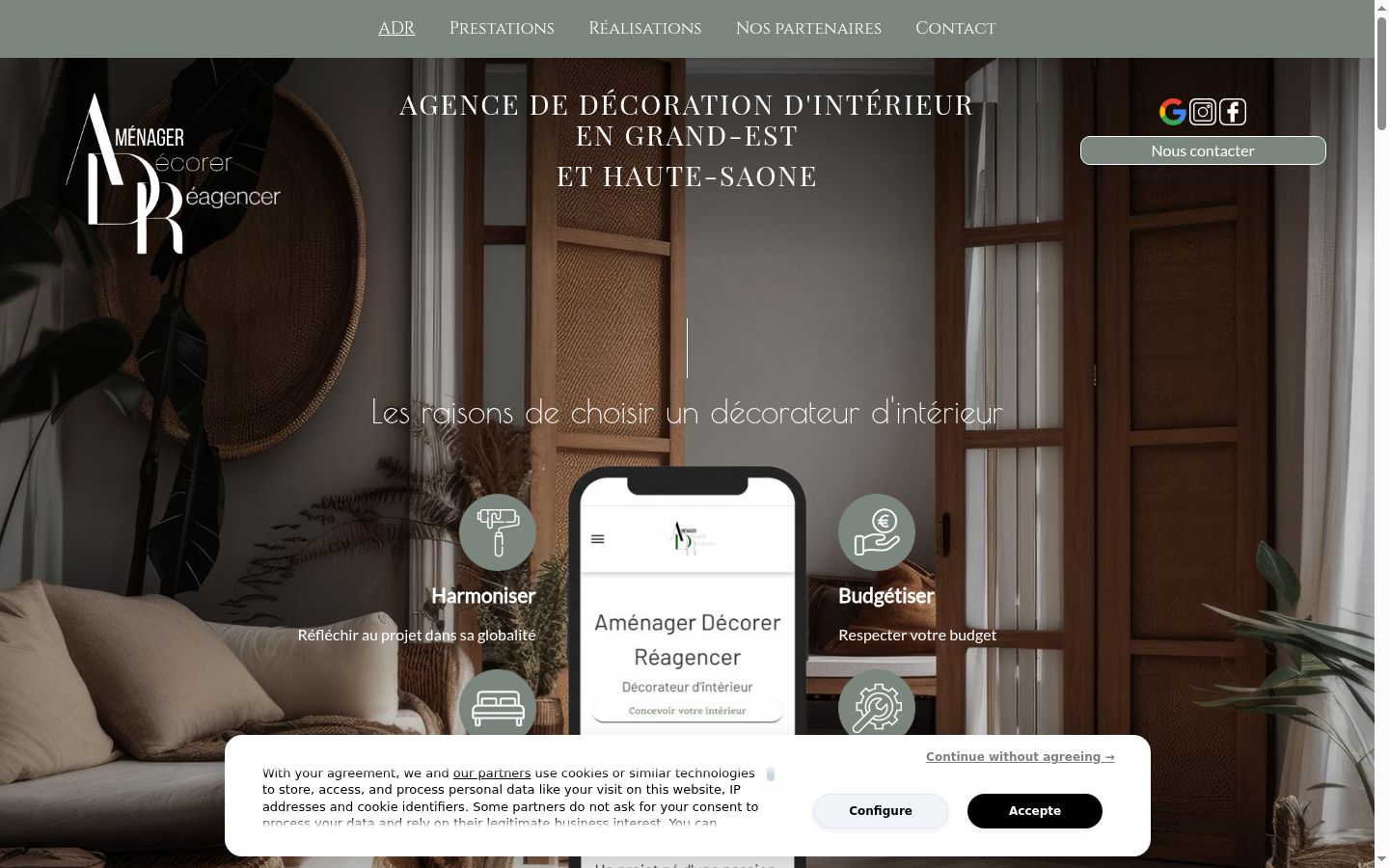 Screenshot of the consent banner shown before any interaction
