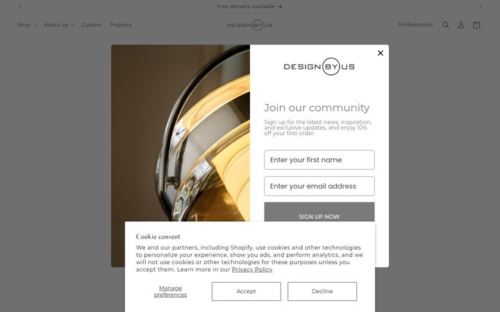 Screenshot of design-by-us.com