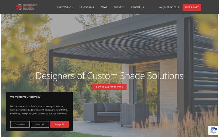 Screenshot of designershadesolutions.co.uk