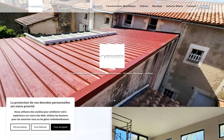 Screenshot of desjardins-construction-metallique.com