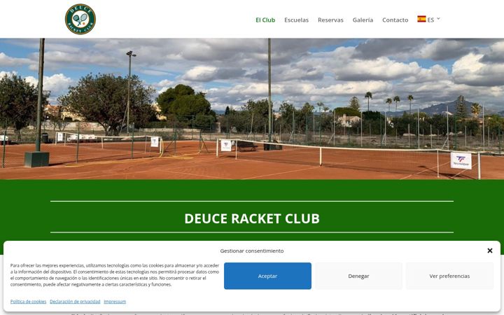 Screenshot of deuceracketclub.com