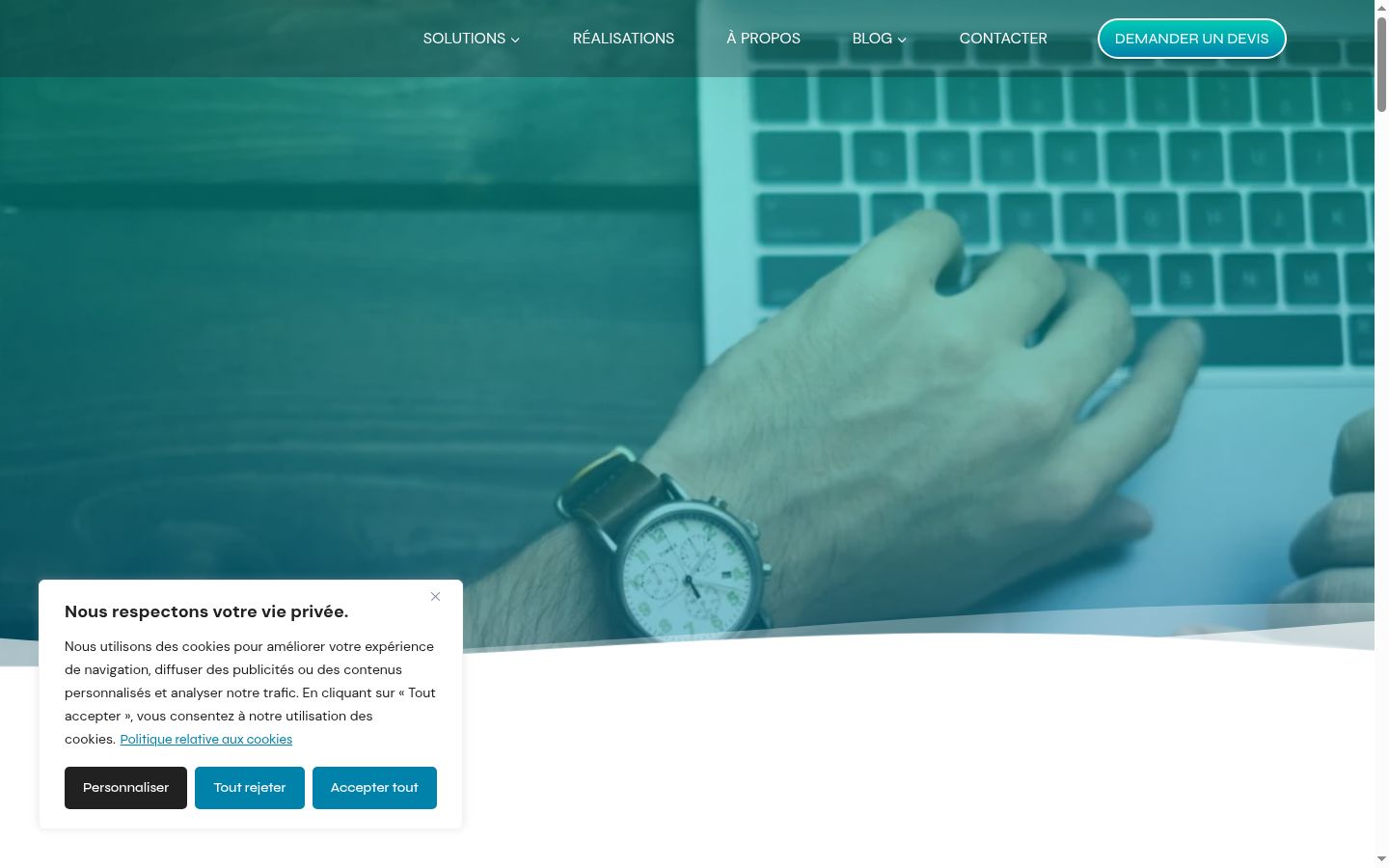 Screenshot of the consent banner shown before any interaction