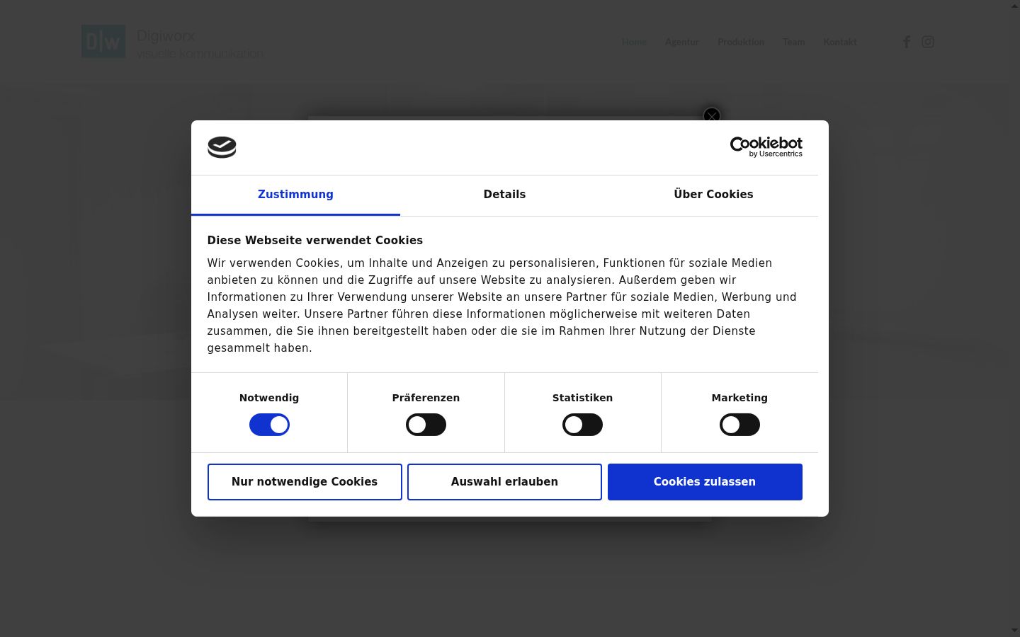 Screenshot of the consent banner shown before any interaction