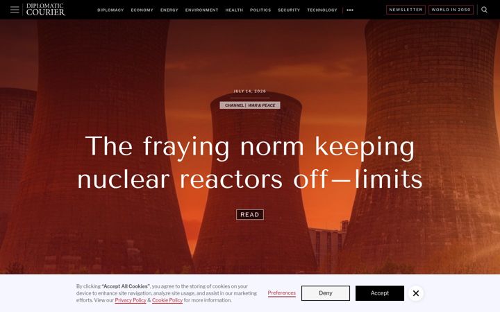 Screenshot of diplomaticourier.com
