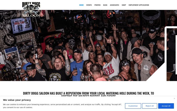 Screenshot of dirtydoggsaloon.com