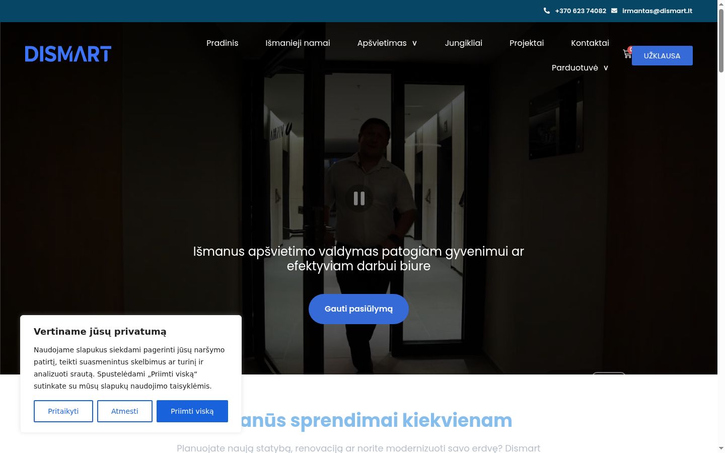 Captura de ecrã do banner de consentimento apresentado antes de qualquer interação