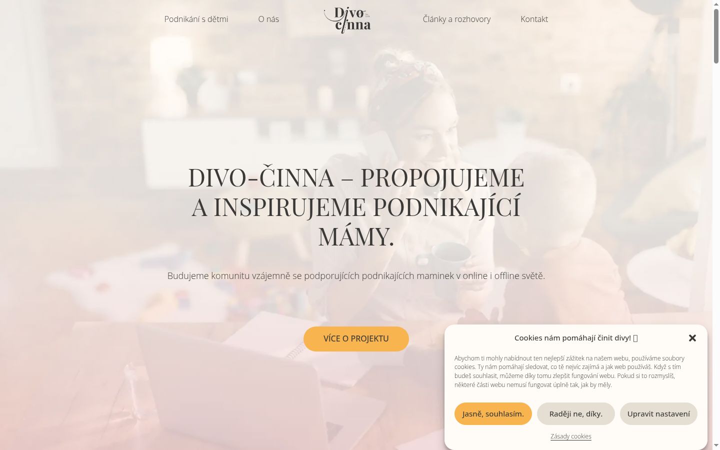 Snímek obrazovky baneru souhlasu zobrazeného před jakoukoli interakcí