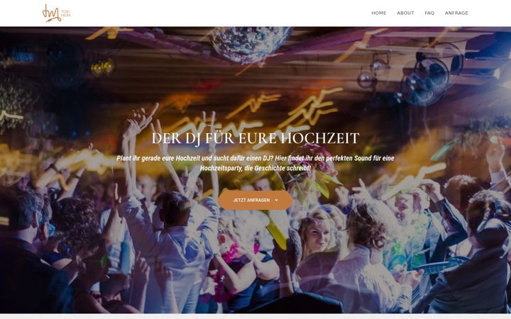 Screenshot of djtobimerk.de