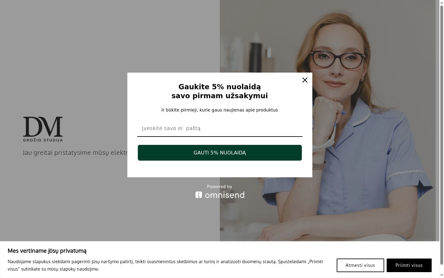 Kuvakaappaus suostumusbannerista, joka näytettiin ennen mitään vuorovaikutusta