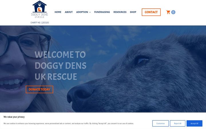 Screenshot of doggydensukrescue.co.uk
