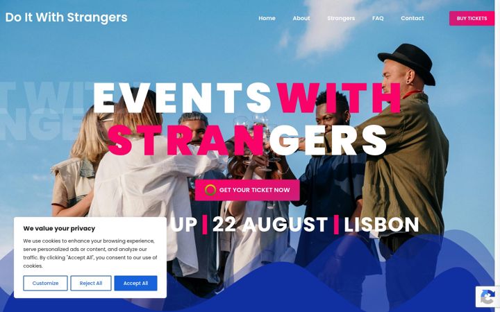 Screenshot of doitwithstrangers.com