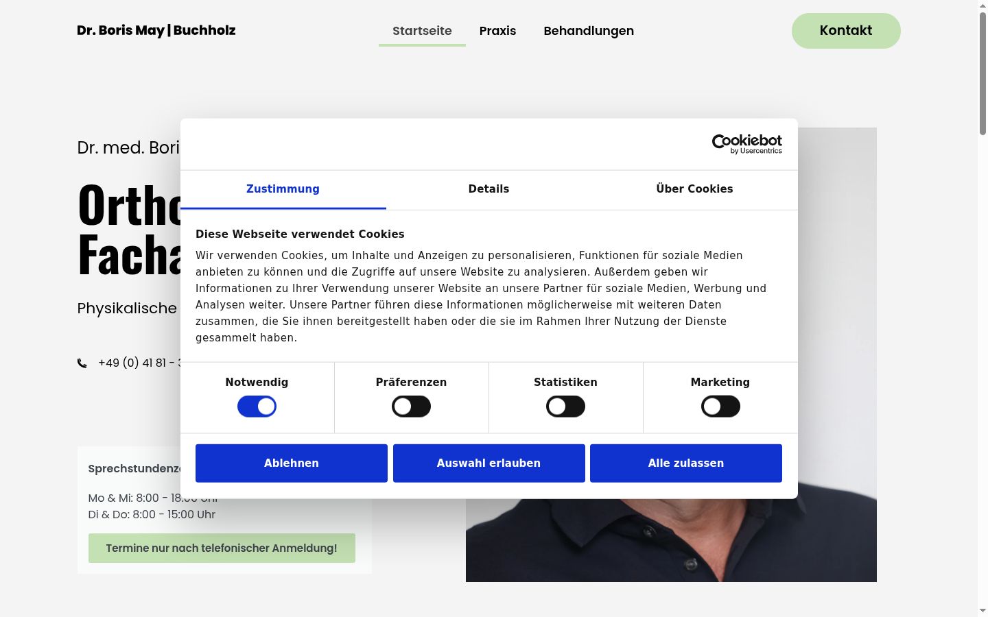 Captură de ecran a bannerului de consimțământ afișat înainte de orice interacțiune