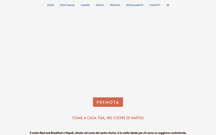 Screenshot von dolcevitanapoli.it