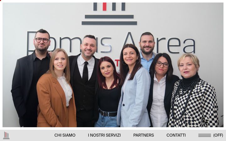Screenshot of domusaureaservizi.it