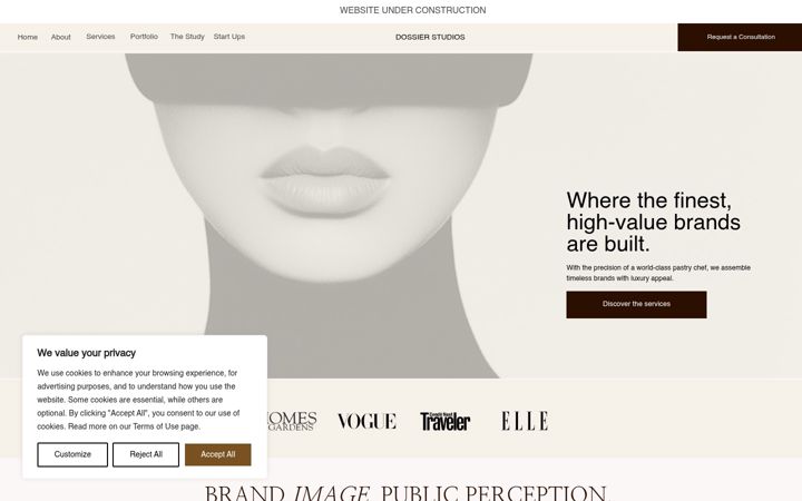 Screenshot of dossierstudios.com