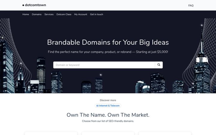 Screenshot of dotcomtown.com