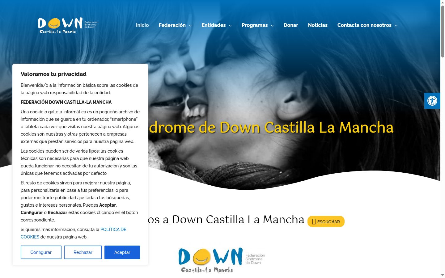 Captură de ecran a bannerului de consimțământ afișat înainte de orice interacțiune