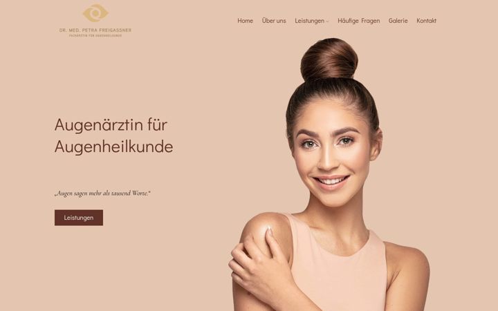Snímek obrazovky dr-freigassner.at
