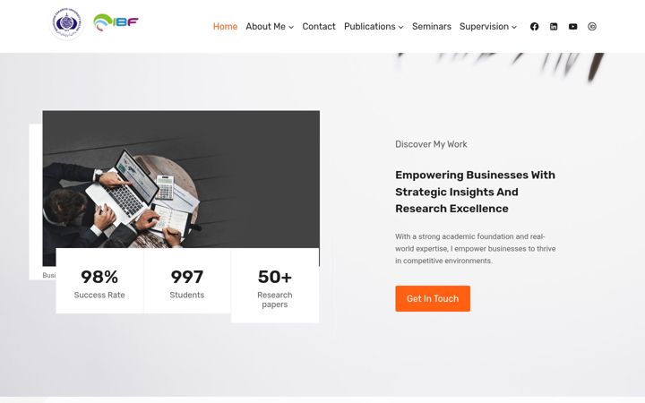 Screenshot of drmuhammadharis.com