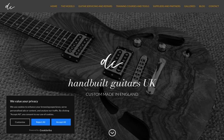 Screenshot of duncancruttendenguitars.com