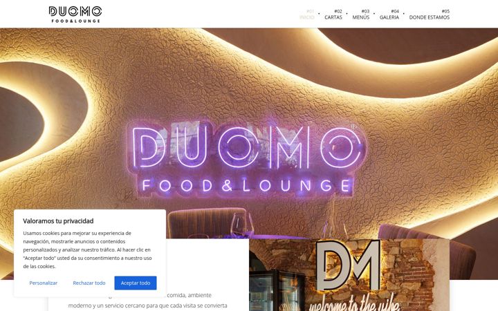 Screenshot of duomolounge.com