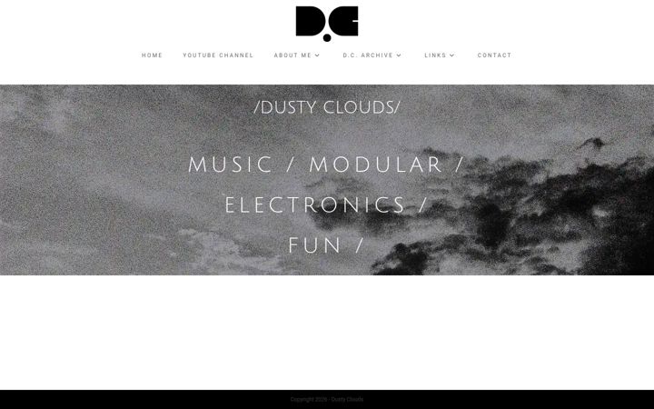 Screenshot of dusty-clouds.com
