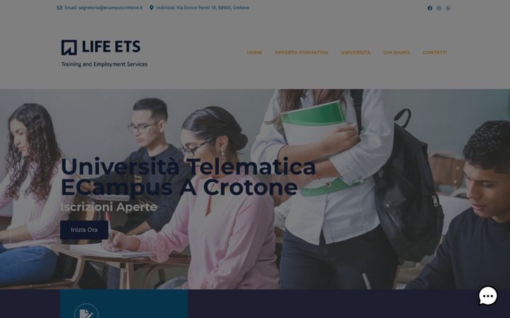 Screenshot of ecampuscrotone.it