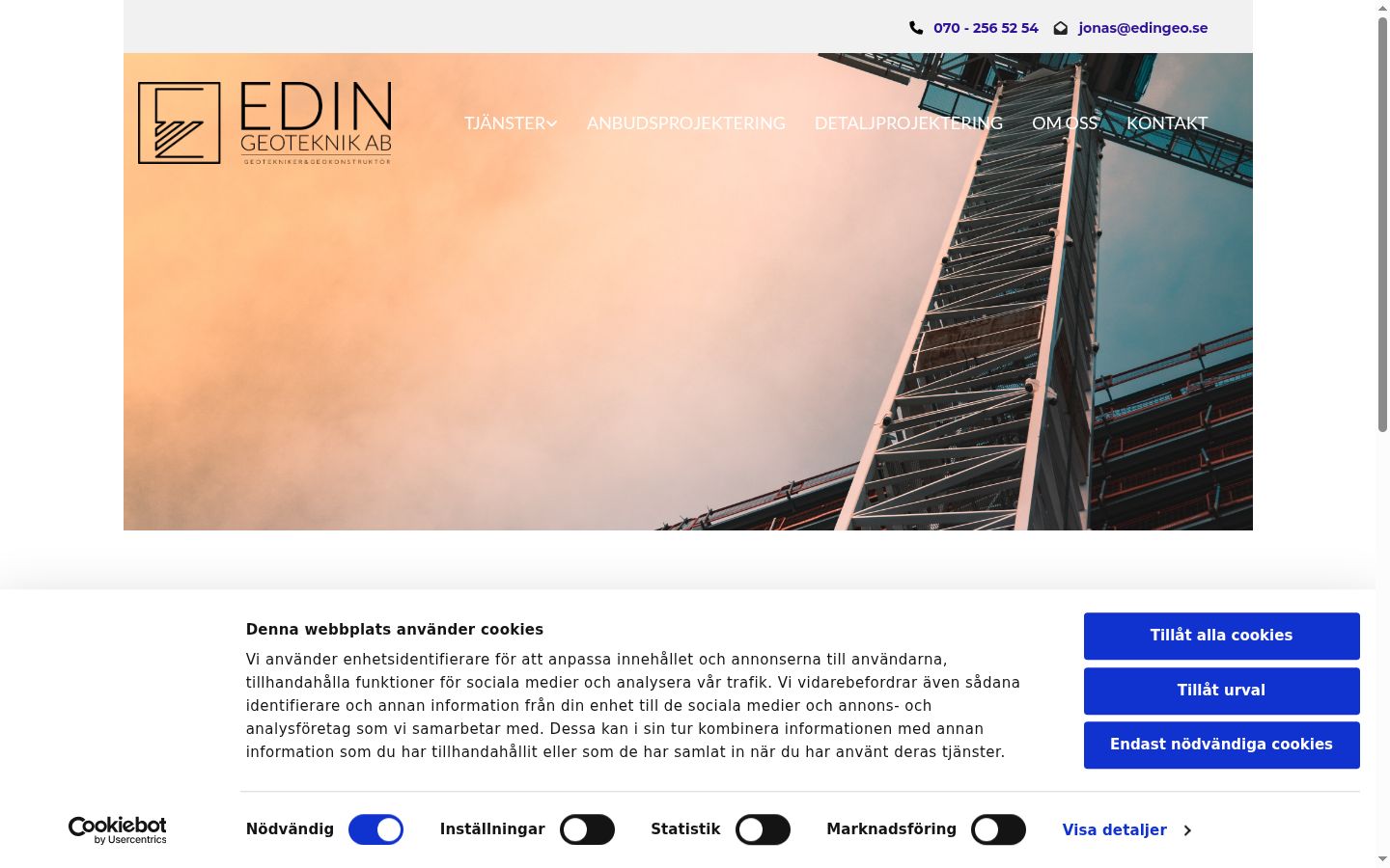 Captura de ecrã do banner de consentimento apresentado antes de qualquer interação