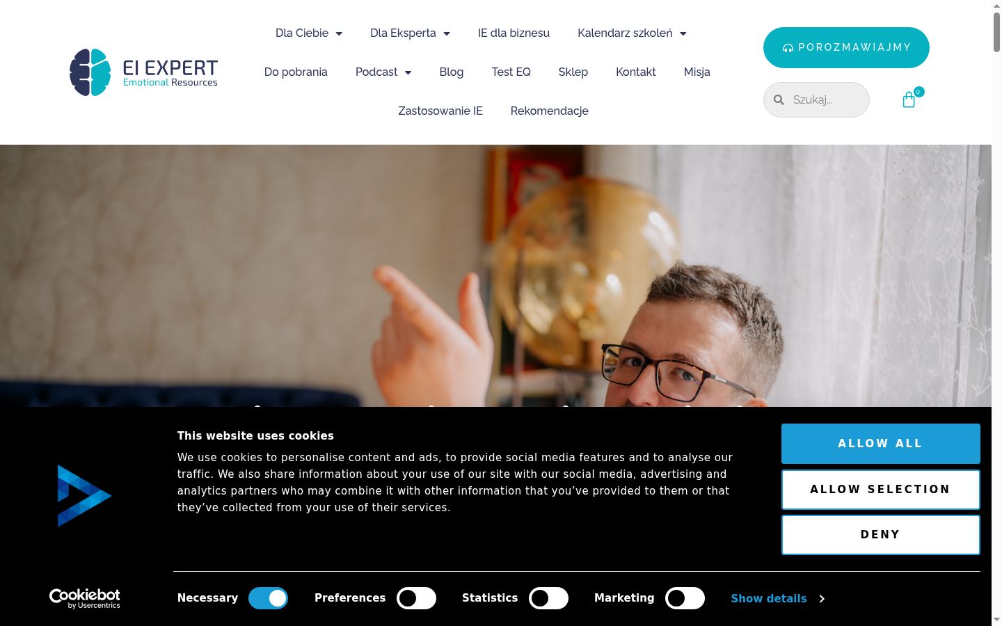 Screenshot of the consent banner shown before any interaction