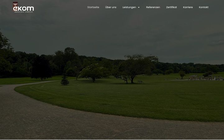 Screenshot van ekom-group.de