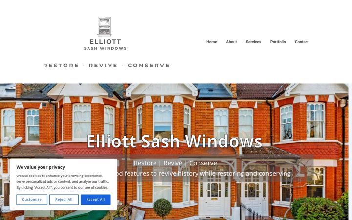 Skjámynd af elliottsashwindows.co.uk