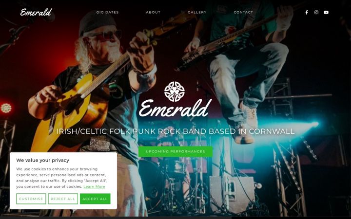 Skjermbilde av emerald-band.co.uk