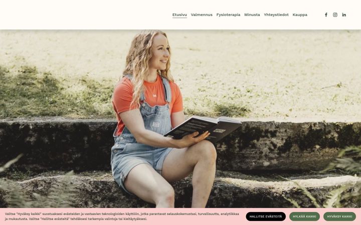 Screenshot of emiliaperkkola.fi