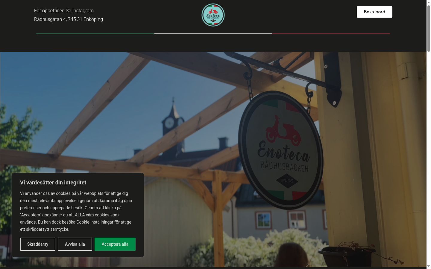Screenshot of the consent banner shown before any interaction