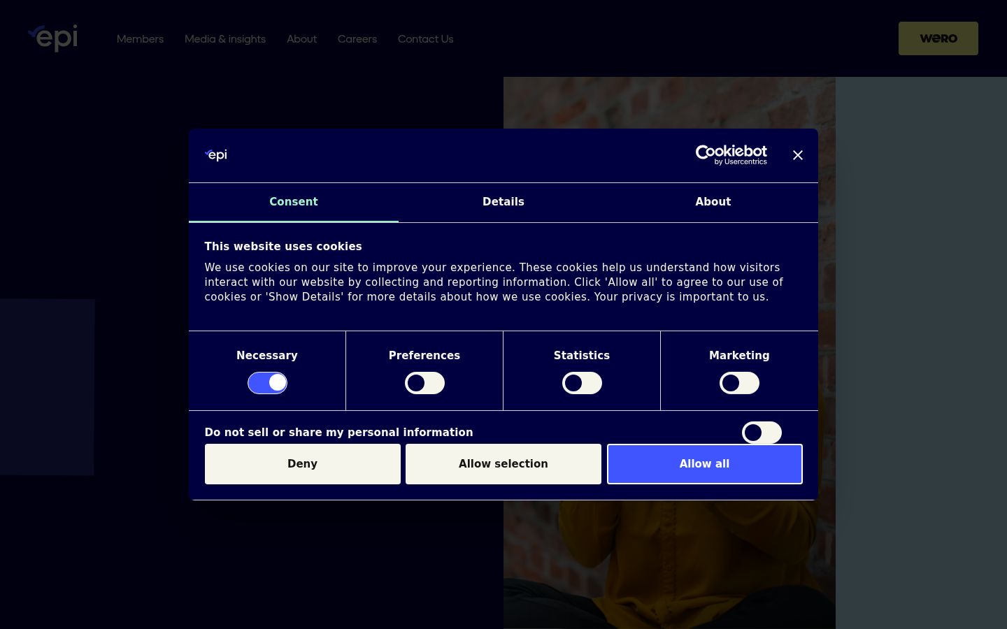 Screenshot of the consent banner shown before any interaction