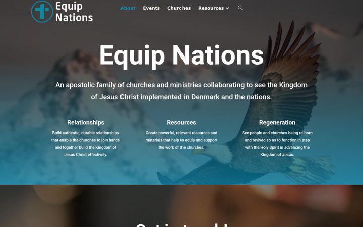 Screenshot stránky equipnations.org