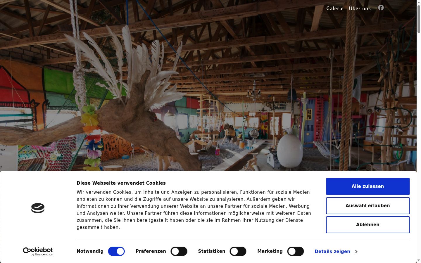 Screenshot of the consent banner shown before any interaction